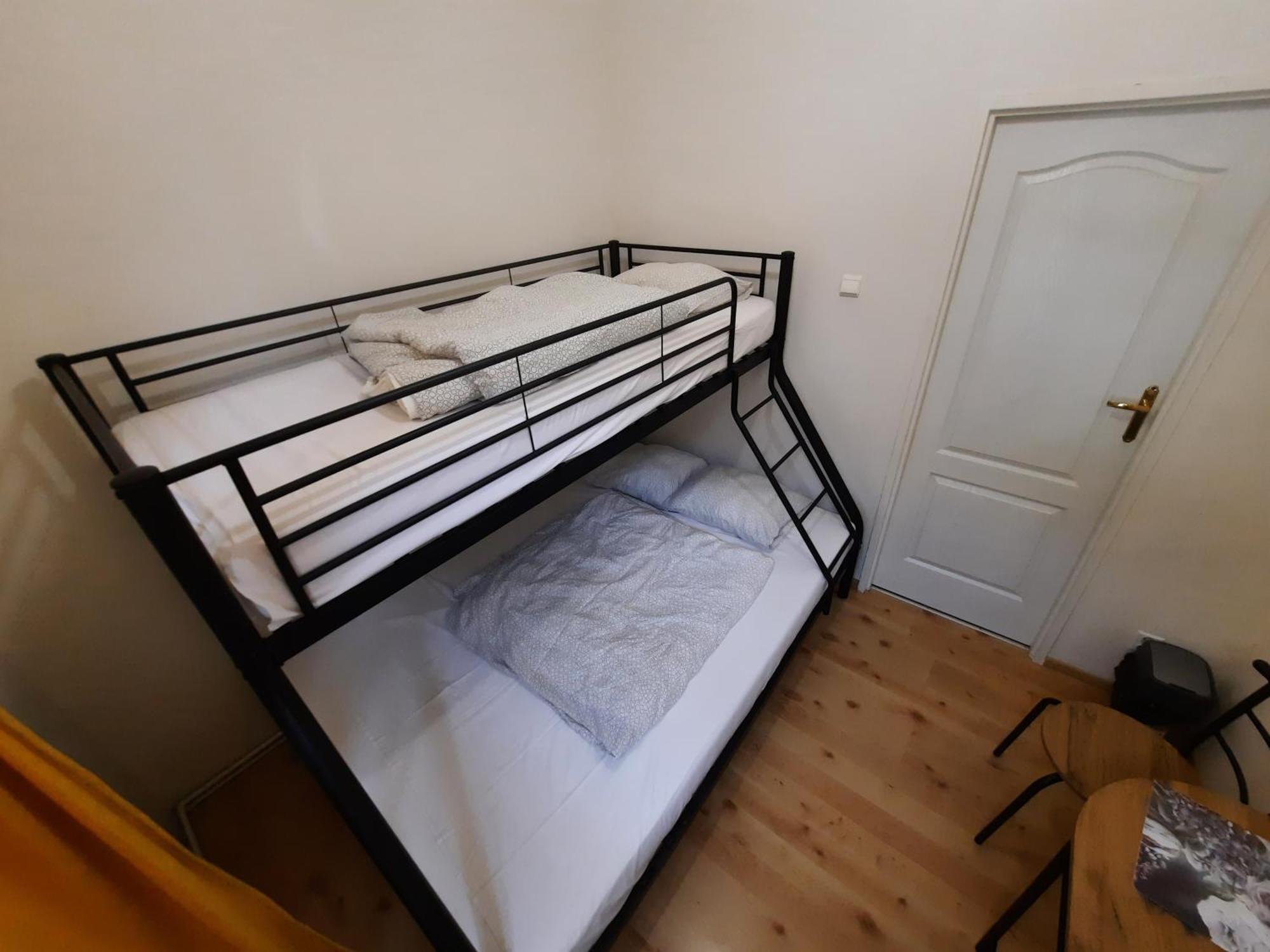 Lorf Hostel&Coffee Krakow Luaran gambar